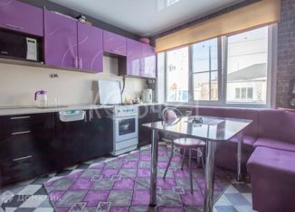 Трехкомнатная квартира на продажу, 66 м2, село Колташево, улица Камшилова, 2