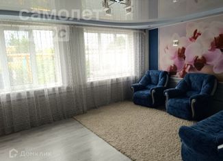 Продается четырехкомнатная квартира, 94.2 м2, посёлок Новосергиевка, Полевая улица, 6
