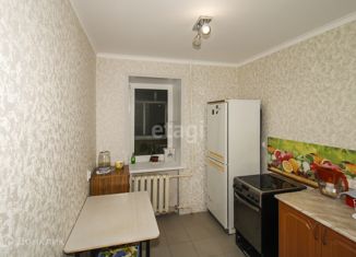 Сдаю в аренду 2-ком. квартиру, 47.5 м2, Тюмень, Барнаульская улица, 42