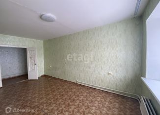Продаю 2-комнатную квартиру, 62.5 м2, Ачинск, 4-й Привокзальный микрорайон, 17