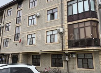 Двухкомнатная квартира на продажу, 67 м2, Дагестан, улица 65-летия Победы, 33