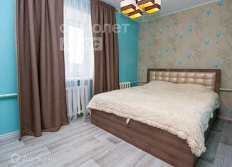 Продается 3-ком. квартира, 50 м2, Ульяновск, улица Радищева, 179