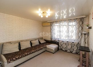 Сдается в аренду 3-ком. квартира, 53 м2, Тюмень, Камчатская улица, 18А