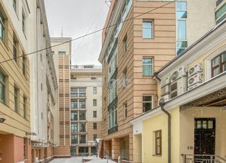 Четырехкомнатная квартира в аренду, 150 м2, Москва, Лялин переулок, 19к1, метро Курская