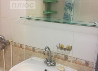 Продается 2-ком. квартира, 43 м2, Новосибирск, улица Лазарева, 1, улица Лазарева