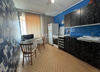 Продаю 2-ком. квартиру, 46.1 м2, Уссурийск, Ленинградская улица, 19