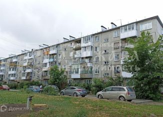 Продается 2-комнатная квартира, 44.1 м2, Кемерово, улица Мичурина, 39