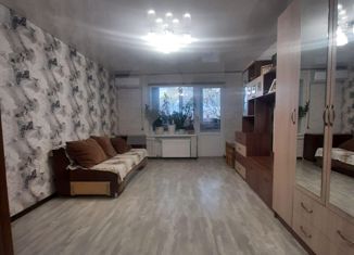 Продается 3-комнатная квартира, 66 м2, посёлок городского типа Яблоновский, Дорожная улица, 61
