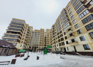 Продается трехкомнатная квартира, 111.3 м2, Смоленск, улица Дохтурова, 7