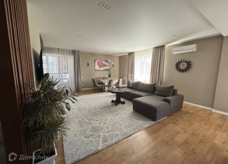 Продажа двухкомнатной квартиры, 109 м2, Тольятти, улица 40 лет Победы, 45