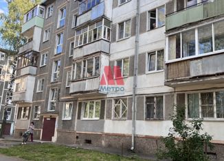 Продам 3-комнатную квартиру, 59 м2, Ярославль, улица Труфанова, 10, Северный жилой район