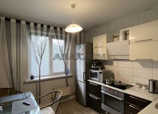 Сдача в аренду 4-комнатной квартиры, 82 м2, Красноярск, 2-я Хабаровская улица, 1, Октябрьский район