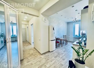 Продаю двухкомнатную квартиру, 56 м2, Новосибирск, метро Золотая Нива, проспект Дзержинского, 5