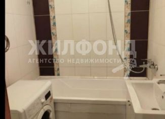 Сдача в аренду трехкомнатной квартиры, 58 м2, Новосибирск, улица Виталия Потылицына, 11, метро Октябрьская