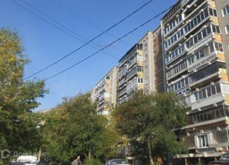 Продаю 3-комнатную квартиру, 60 м2, Екатеринбург, улица Сыромолотова, 14, метро Площадь 1905 года