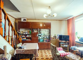 Продаю 4-ком. квартиру, 85.6 м2, посёлок Перьево, Новосельская улица, 3