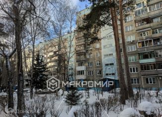 Продается 1-ком. квартира, 30 м2, Новосибирск, Дачная улица, 21/4, Дачная улица