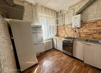 Продаю 2-ком. квартиру, 44.1 м2, Апшеронск, Кооперативная улица, 6