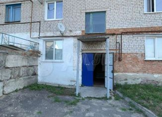 Продаю трехкомнатную квартиру, 45 м2, Острогожск, Кирпичный переулок, 1