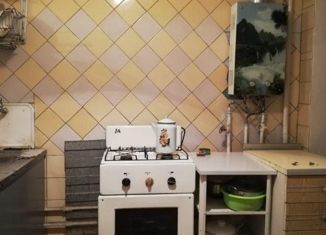 Сдаю в аренду 2-ком. квартиру, 42 м2, Георгиевск, улица Ленина, 109