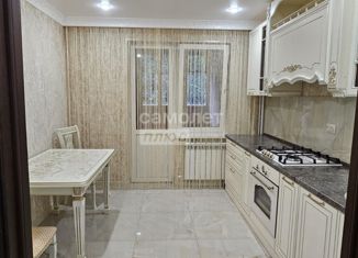 Сдаю в аренду 3-комнатную квартиру, 110 м2, Нальчик, улица Ю.А. Гагарина, 24, район Аэропорт