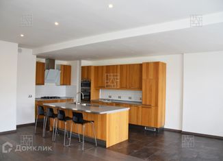 Сдается четырехкомнатная квартира, 130 м2, Москва, Новокузнецкая улица, 3, Новокузнецкая улица