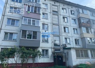 Продаю 4-комнатную квартиру, 59 м2, Бийск, улица Спекова, 7