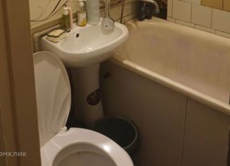 Продаю двухкомнатную квартиру, 37 м2, Нижний Новгород, улица Зенитчиков, 5, улица Зенитчиков