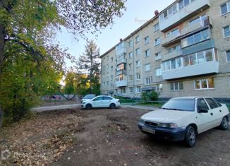 Продается 2-ком. квартира, 47 м2, Екатеринбург, Ферганская улица, 3