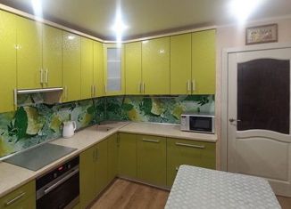 Продам 2-ком. квартиру, 60.4 м2, Краснодар, улица Симиренко, 18, улица Симиренко