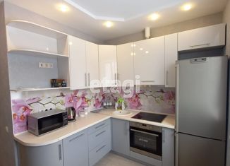 Сдам 2-ком. квартиру, 60 м2, Новый Уренгой, микрорайон Тундровый, 2