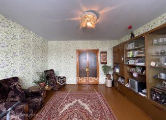 3-комнатная квартира на продажу, 72.8 м2, Слободской, улица Вятский Тракт, 3