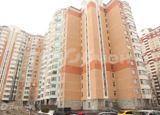 Продам 2-ком. квартиру, 51.1 м2, Москва, улица Главмосстроя, 12, улица Главмосстроя