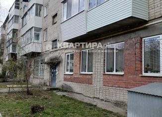 Продаю двухкомнатную квартиру, 60.7 м2, Невьянск, улица Чапаева, 26