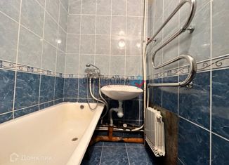 Продается 2-ком. квартира, 43 м2, поселок городского типа Товарково, улица Дзержинского, 12