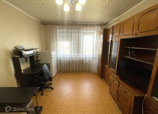 Продам 3-ком. квартиру, 63 м2, Старый Оскол, микрорайон Весенний, 14