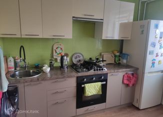 Продаю 3-комнатную квартиру, 68.1 м2, посёлок городского типа Новоозёрное, Морская улица, 3