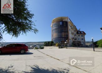 Продаю 5-комнатную квартиру, 250 м2, Феодосия, улица Семашко, 3