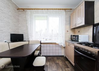 Продаю 2-комнатную квартиру, 52.4 м2, Калининград, улица Пугачёва, 32
