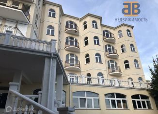 Продается двухкомнатная квартира, 98.9 м2, посёлок городского типа Гурзуф, Ленинградская улица, 68