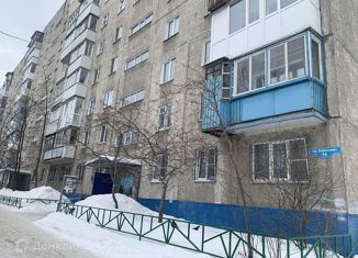 Продажа трехкомнатной квартиры, 59 м2, Омская область, проспект Королёва, 14