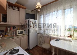 Продается 2-комнатная квартира, 50 м2, Магадан, Колымская улица, 8к1, микрорайон Звезда