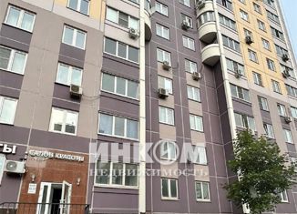 Продам 1-комнатную квартиру, 46.7 м2, Москва, Большая Очаковская улица, 26, метро Озёрная