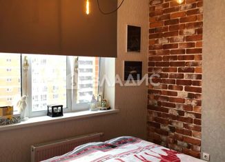 Продам 2-ком. квартиру, 54 м2, Щербинка, улица Барышевская Роща, 24