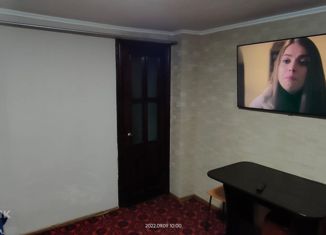 Продам 1-ком. квартиру, 35 м2, Ставрополь, микрорайон № 14, улица Фрунзе, 16