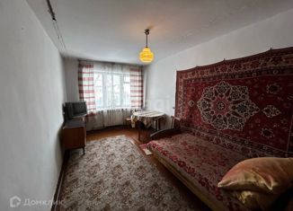 Продается 3-комнатная квартира, 56.2 м2, Челябинская область, улица Строителей, 16