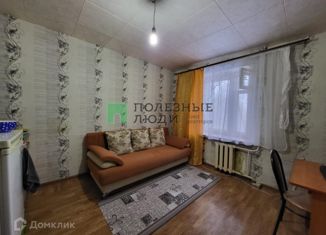 Продается комната, 70 м2, Ижевск, улица Ворошилова, 28, жилой район Автопроизводство