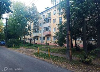 Продаю 2-ком. квартиру, 41.1 м2, Йошкар-Ола, улица Лебедева, 33, микрорайон Дубки