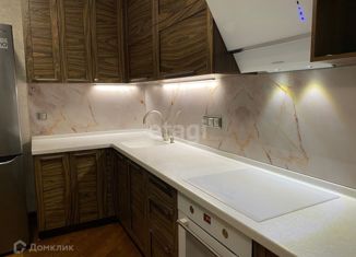Сдается в аренду 1-комнатная квартира, 42 м2, Аксай, улица Мира, 1А