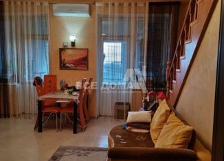 Продается двухкомнатная квартира, 102 м2, Ставрополь, улица Осипенко, 8, микрорайон №9